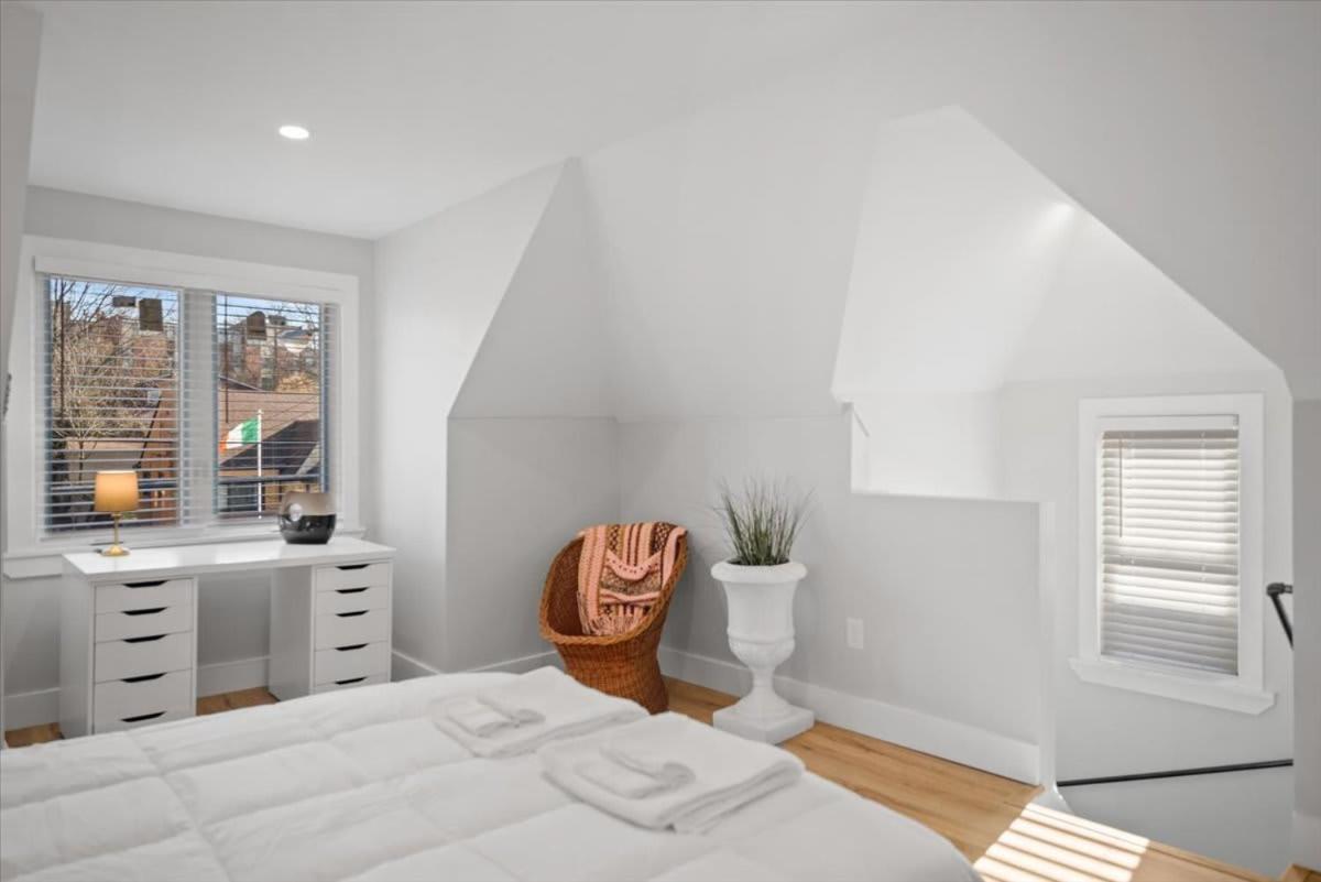 Classic 4 Square - Easy Access To Town And Airport Сasa de vacaciones *