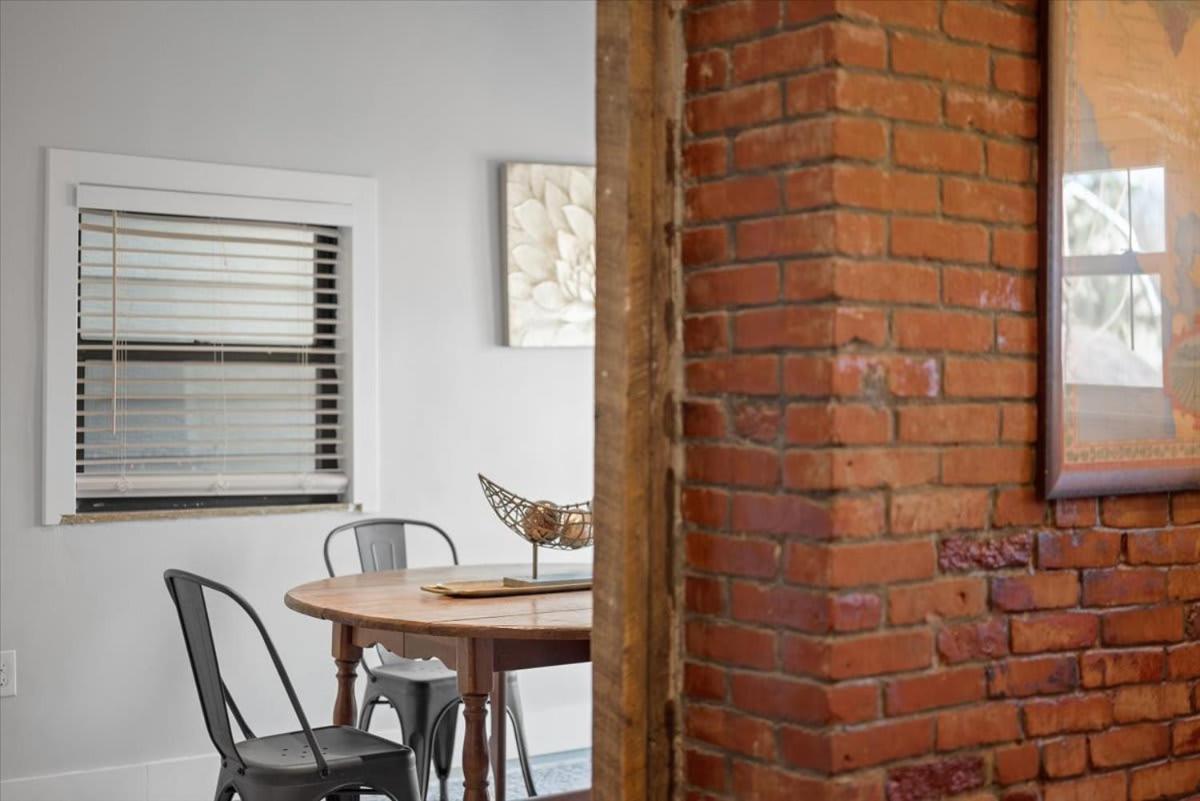 Classic 4 Square - Easy Access To Town And Airport Сasa de vacaciones Pittsburgh